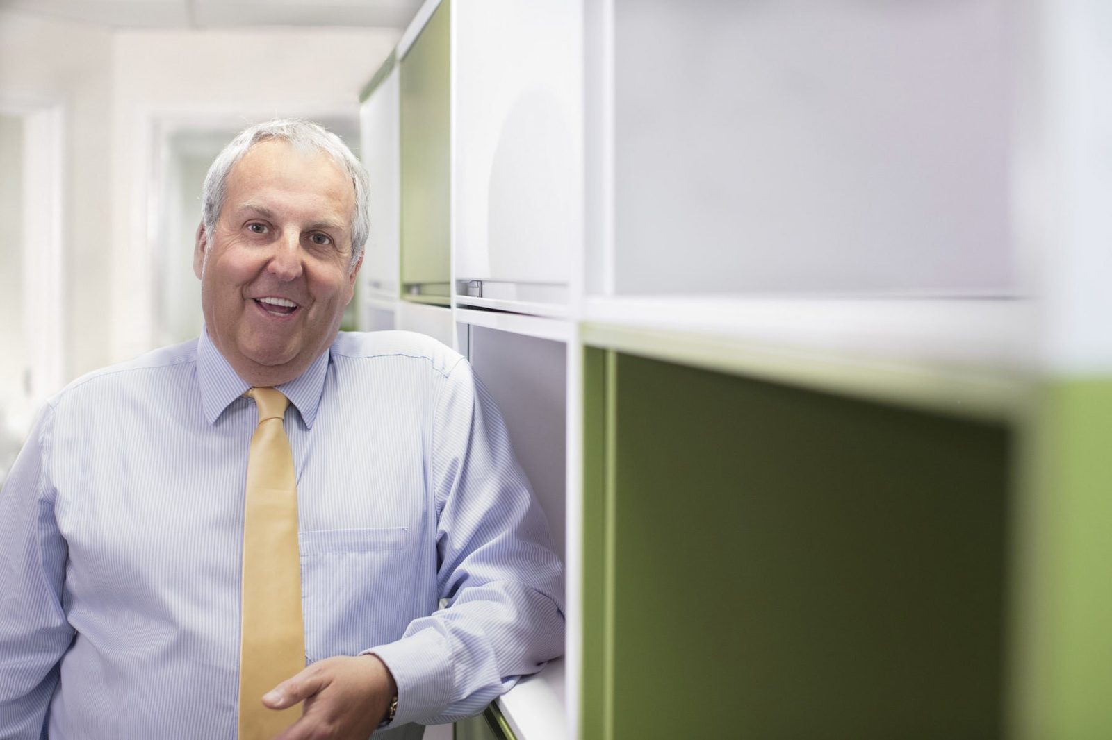 office-portrait-photography-corporate-business-people-smile.jpg